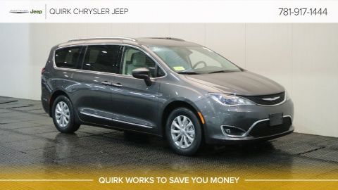 2019 Chrysler Pacifica Touring-L